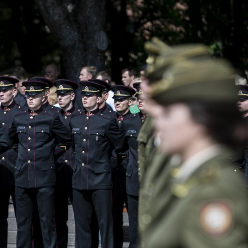 Kariūnams suteiktas pirmasis karininko laipsnis  © P. Peleckio / Fotobanko nuotr.