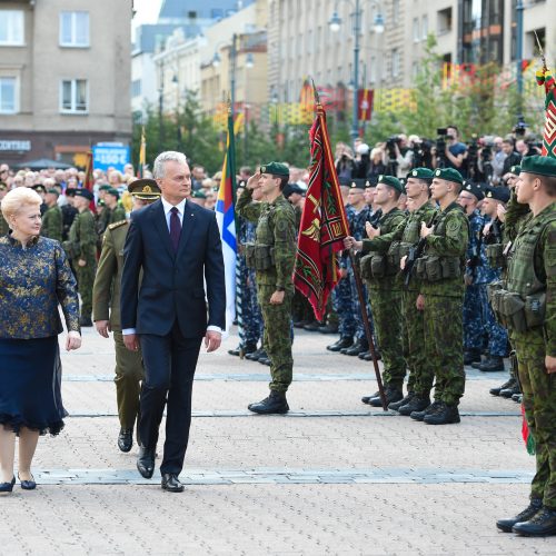 Prezidentą pagerbė ginkluotosios pajėgos  © R. Dačkaus / Prezidentūros nuotr.