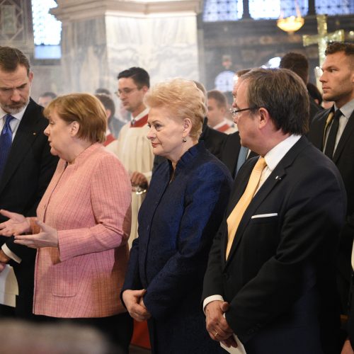 Prezidentė dalyvavo E. Macrono apdovanojime  © R. Dačkaus / Prezidentūros nuotr.