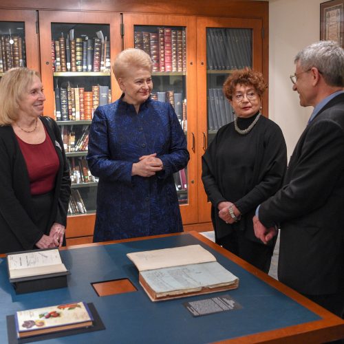 Prezidentė lankosi Judaikos tyrimų institute YIVO  © Roberto Dačkaus / Prezidentūros nuotr.