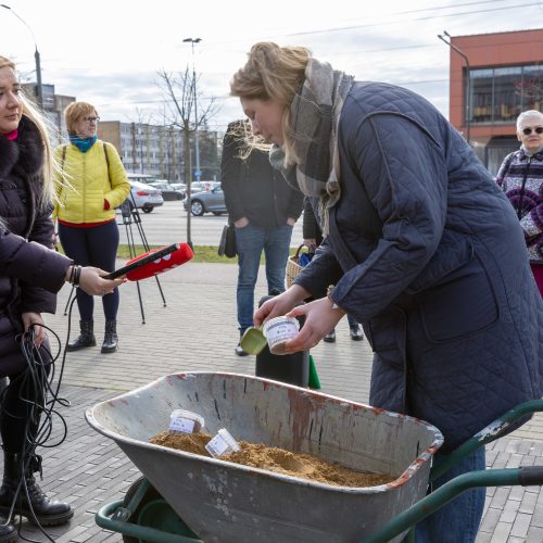 Piketas prieš karjerą Pakarklės miške  © Aurimo Barkausko nuotr.