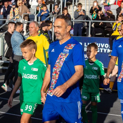  Pasaulio futbolo legendų rungtynės su legendiniais Lietuvos futbolininkais  © T. Biliūno/BNS nuotr.