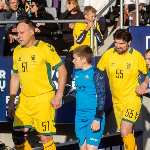 Pasaulio futbolo legendų rungtynės su legendiniais Lietuvos futbolininkais  © T. Biliūno/BNS nuotr.