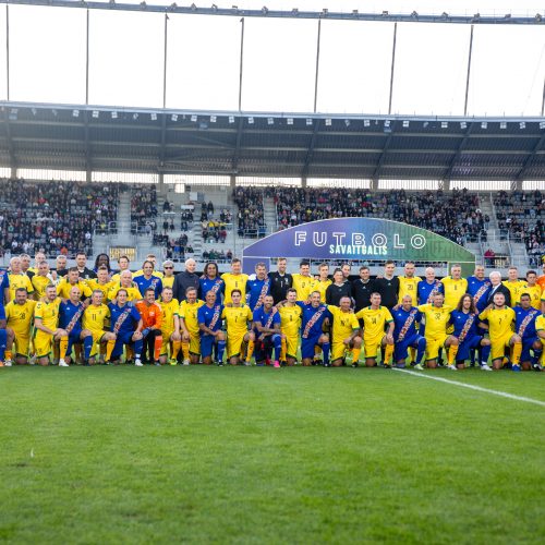  Pasaulio futbolo legendų rungtynės su legendiniais Lietuvos futbolininkais  © T. Biliūno/BNS nuotr.
