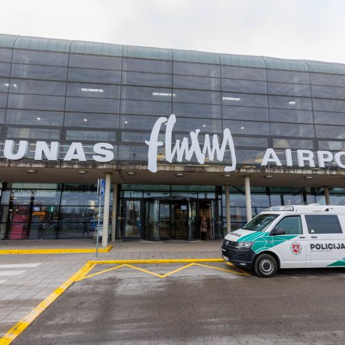 Pranešta apie bombas Vilniaus ir Kauno oro uostuose  © L. Balandžio, E. Ovčarenko / BNS nuotr.
