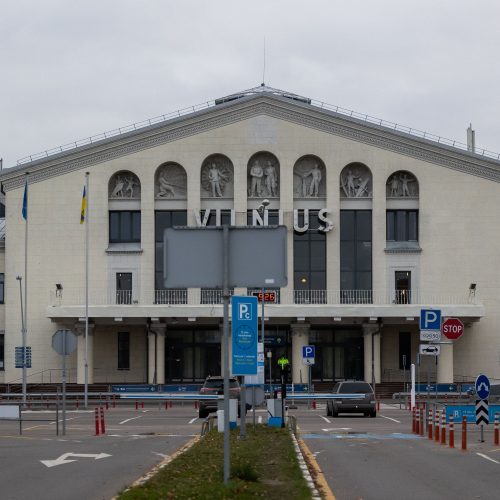 Pranešta apie bombas Vilniaus ir Kauno oro uostuose  © L. Balandžio, E. Ovčarenko / BNS nuotr.