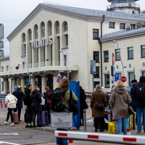 Pranešta apie bombas Vilniaus ir Kauno oro uostuose  © L. Balandžio, E. Ovčarenko / BNS nuotr.