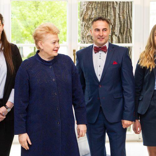 Prezidentė susitiko su jaunaisiais išradėjais  © P. Peleckio/Fotobanko nuotr.