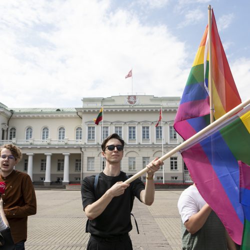 LGBT bendruomenė surengė prezidento padrąsinimo akciją  © P. Peleckio / Fotobanko nuotr.