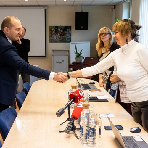 Švietimo darbuotojų profesinės sąjungos atstovų ir ministro susitikimas  © P. Peleckio / BNS nuotr.