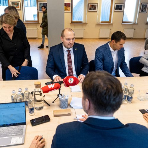 Švietimo darbuotojų profesinės sąjungos atstovų ir ministro susitikimas  © P. Peleckio / BNS nuotr.