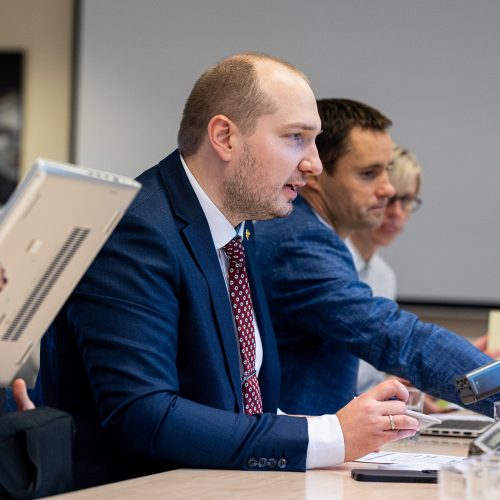 Švietimo darbuotojų profesinės sąjungos atstovų ir ministro susitikimas  © P. Peleckio / BNS nuotr.