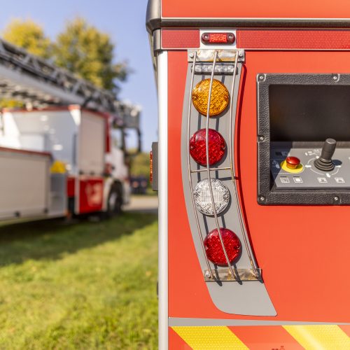 Priešgaisrinėms gelbėjimo tarnyboms perduoti 47 automobiliai  © I. Gelūno / BNS nuotr.