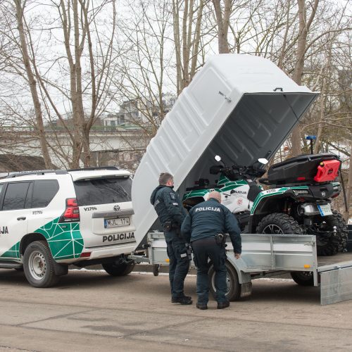 Tęsiama dingusio 15-mečio paieška Vilniuje  © Butauto Barausko, L. Balandžio / BNS nuotr.