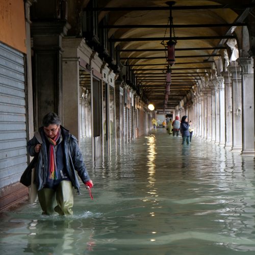 Veneciją užliejo potvynis  © Scanpix nuotr.