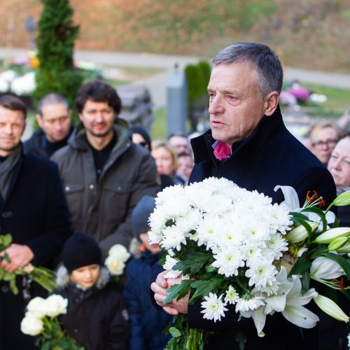 Aktorius A. Storpirštis atgulė amžino poilsio Menininkų kalnelyje  © I.Gelūno/BFL nuotr.