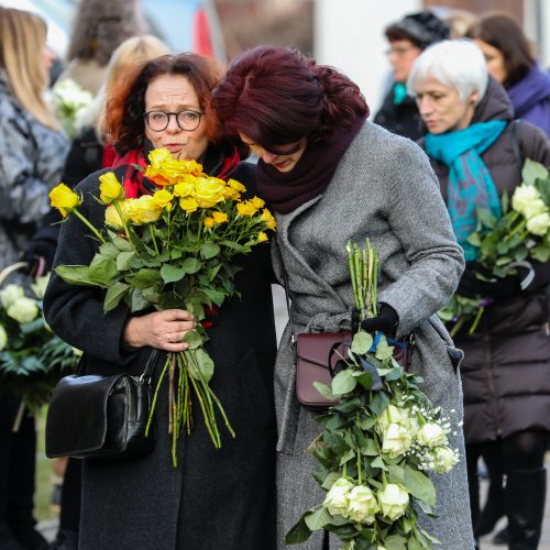 Poetas K. Navakas išlydimas į paskutinę kelionę  © T. Biliūno / Fotobanko nuotr.