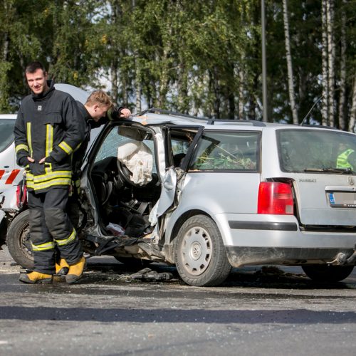 Per didžiulę avariją Ateities plente žuvo žmogus  © Vilmanto Raupelio nuotr.