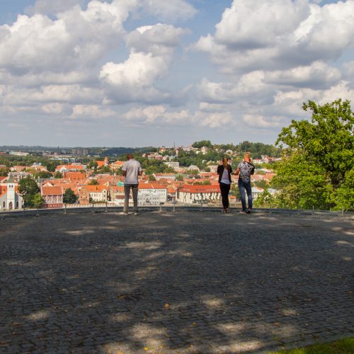 Tvarkomoje Aleksoto apžvalgos aikštelėje – brokas  © Laimio Steponavičiaus nuotr.