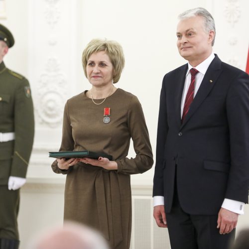 Valstybės apdovanojimai – labiausiai jai atsidavusiems žmonėms  © M. Morkevičiaus / ELTOS nuotr.