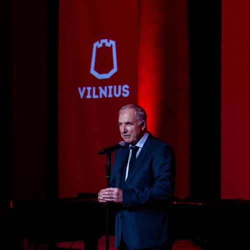 Vilniaus garbės piliečio regalijų įteikimas  © Pauliaus Peleckio / Fotobanko nuotr.