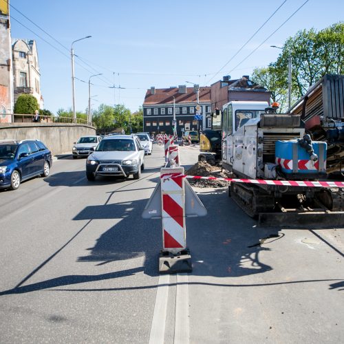 Eismo spūstys prieš Kauno pilies žiedinės sankryžos rekonstrukciją  © Vilmanto Raupelio nuotr.