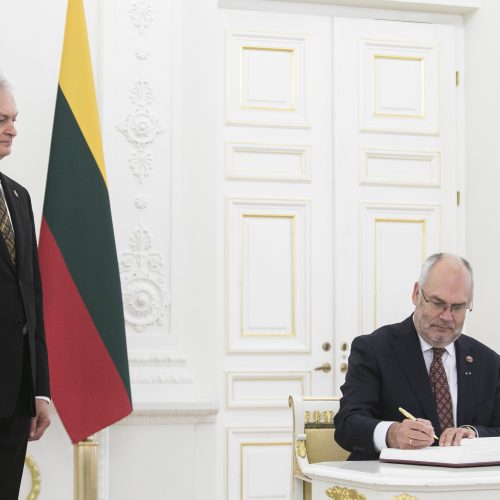 Lietuvos ir Estijos prezidentų susitikimas  © P. Peleckio / Fotobanko, R. Dačkaus / Prezidentūros nuotr.