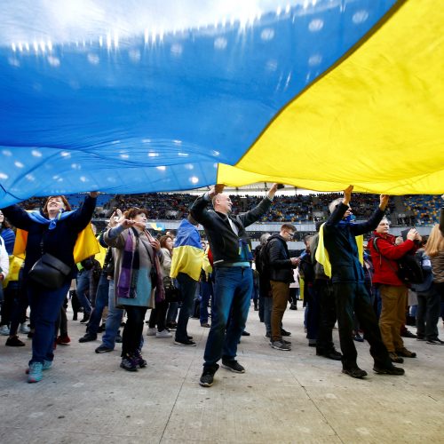 P. Porošenkos ir V. Zelenskio debatai Kijevo stadione  © Scanpix nuotr.