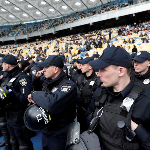 P. Porošenkos ir V. Zelenskio debatai Kijevo stadione  © Scanpix nuotr.