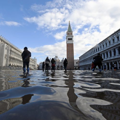 Veneciją užliejo potvynis  © Scanpix nuotr.