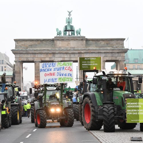 Ūkininkų protestas Berlyne  © Scanpix nuotr.