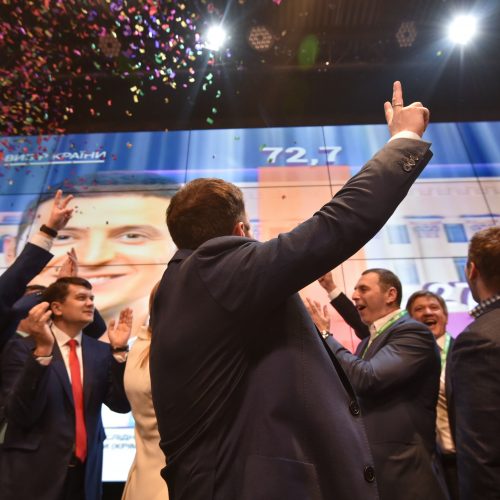 V. Zelenskio pergalė Ukrainos prezidento rinkimuose  © Scanpix nuotr.