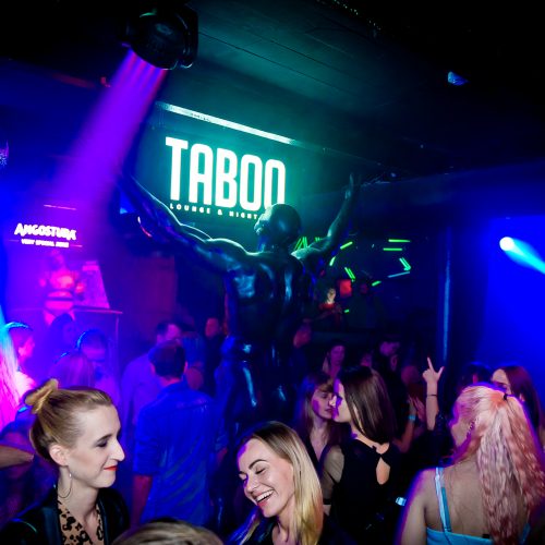 Naktinės linksmybės „Taboo“ klube  © tomasfoto.lt nuotr.
