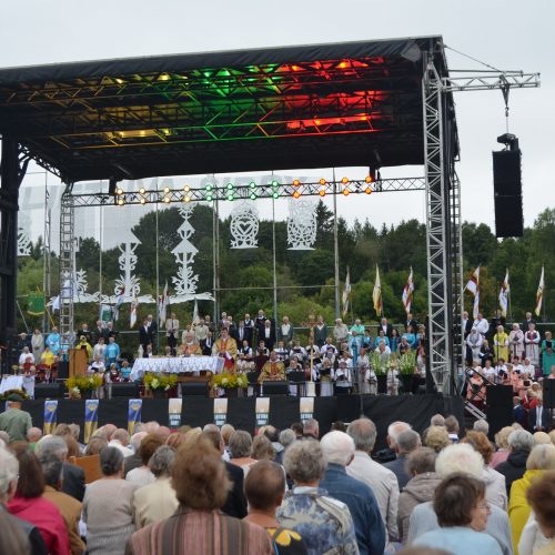 Lietuvos politinių kalinių ir tremtinių sąjungos renginys „Su Lietuva širdy“ Ariogaloje  © V. Skučaitės nuotr.