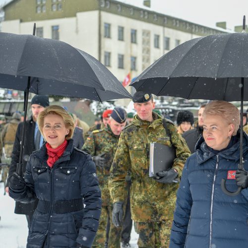 D. Grybauskaitės susitikimas su Vokietijos gynybos ministre  © R. Dačkaus / Prezidentūros nuotr.