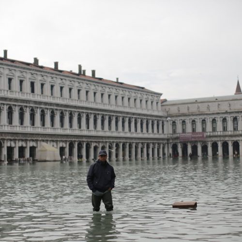 Veneciją užliejo potvynis  © Scanpix nuotr.