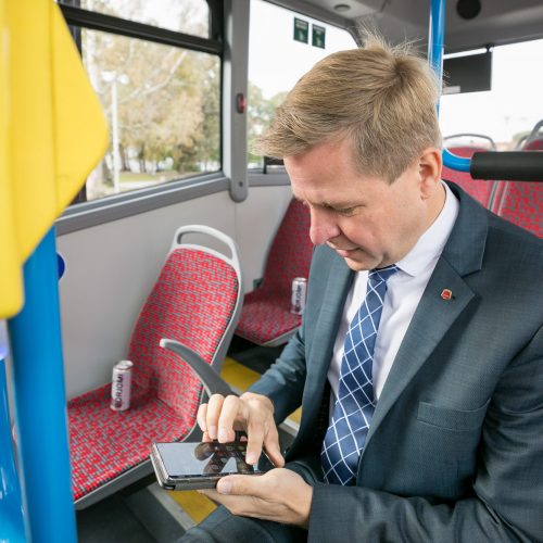 Vilniuje pristatyti pirmieji Lietuvoje elektriniai autobusai  © S. Žiūros nuotr.