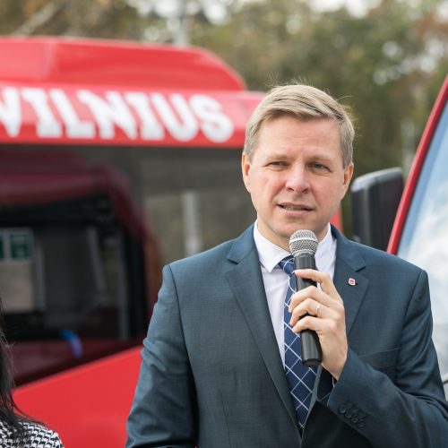 Vilniuje pristatyti pirmieji Lietuvoje elektriniai autobusai  © S. Žiūros nuotr.