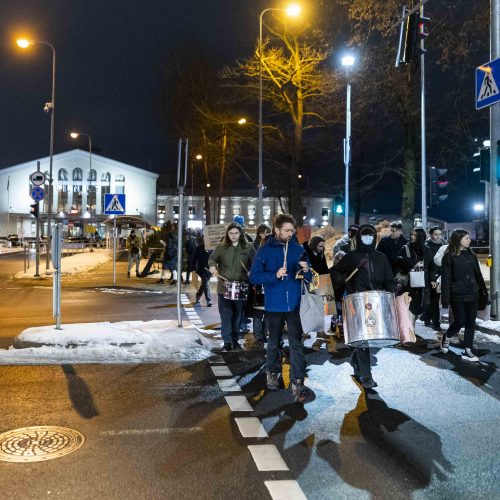 Žmogaus teisių gynėjai ir aktyvistai surengė protestą prieš deportaciją  © I. Gelūno/BNS nuotr.