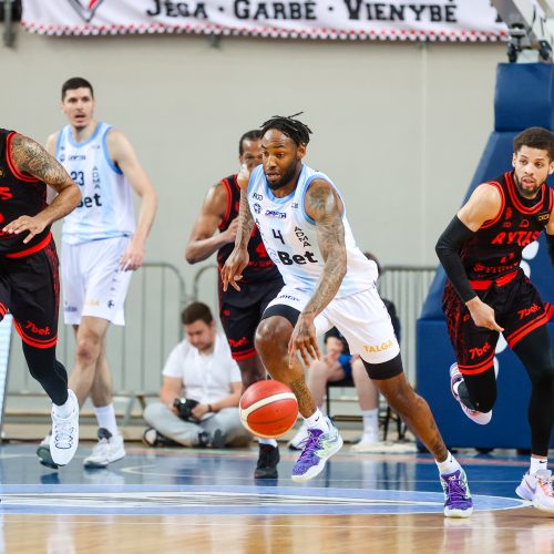  LKL pusfinalis: Jonavos „CBet“ –  Vilniaus „Rytas“ 67:82