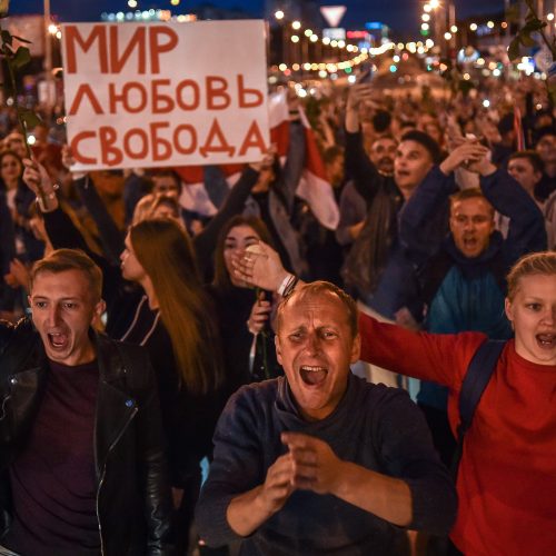 Kitoks vakaras Baltarusijoje: protestuotojai nebuvo vaikomi   © Scanpix, ITAR-TASS nuotr.