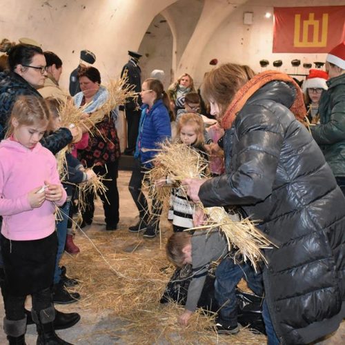 Adventinių vainikėlių dirbtuvės ir Adventinė vakarienė  © Kauno tvirtovės parko nuotr.