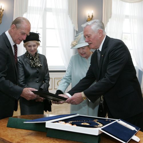 Mirė karalienės Elizabeth II sutuoktinis princas Philipas  © Scanpix ir Dž. G. Barysaitės/ LR prezidento kanceliarijos nuotr.