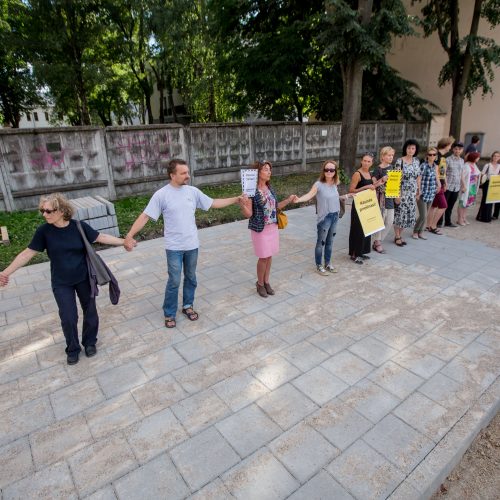 Protestas Miško gatvėje dėl kertamų medžių   © Vilmanto Raupelio nuotr.