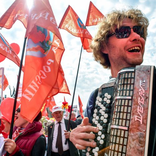 Gegužės 1-ąją lydi darbininkų ir aktyvistų protestai  © Scanpix nuotr.