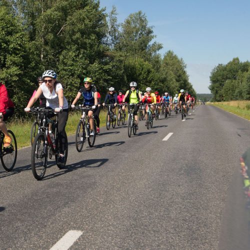 Lietuvos moterys mynė 100 km  © Organizatorių nuotr.