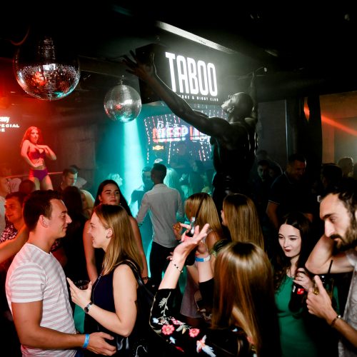 Šeštadienio nakties linksmybės „Taboo“ klube  © Tomasfoto.lt nuotr.