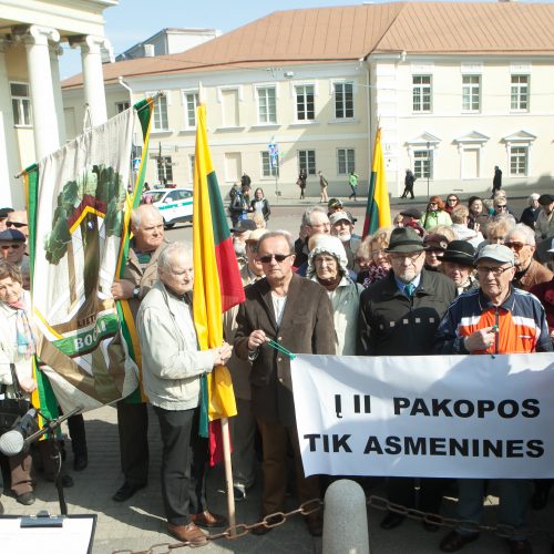 Pensininkų mitingas prie Prezidentūros  © BFL nuotr.