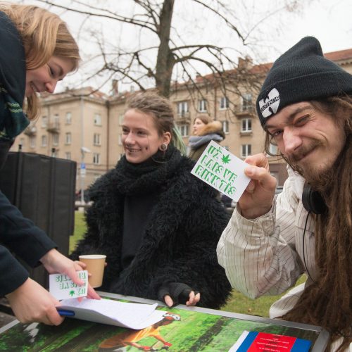 Akcija už kanapių dekriminalizavimą  © K. Vanago/BFL nuotr.