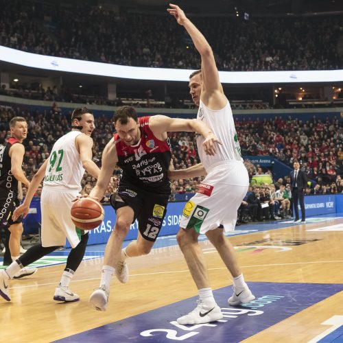  „Lietuvos rytas“ nukovė „Žalgirį“: 75:68  © G. Bartuškos (ELTA) ir V. Skaraičio (BFL) nuotr.